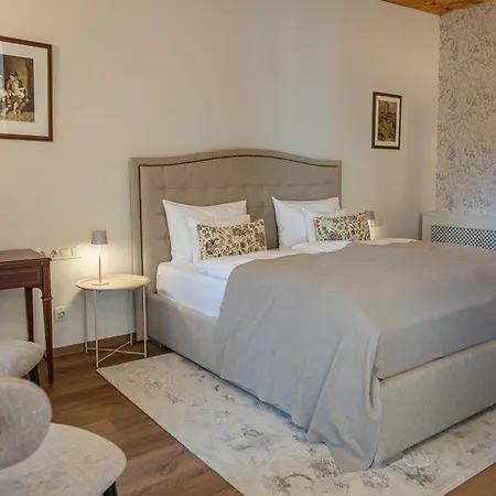 Generalis Wine 4*